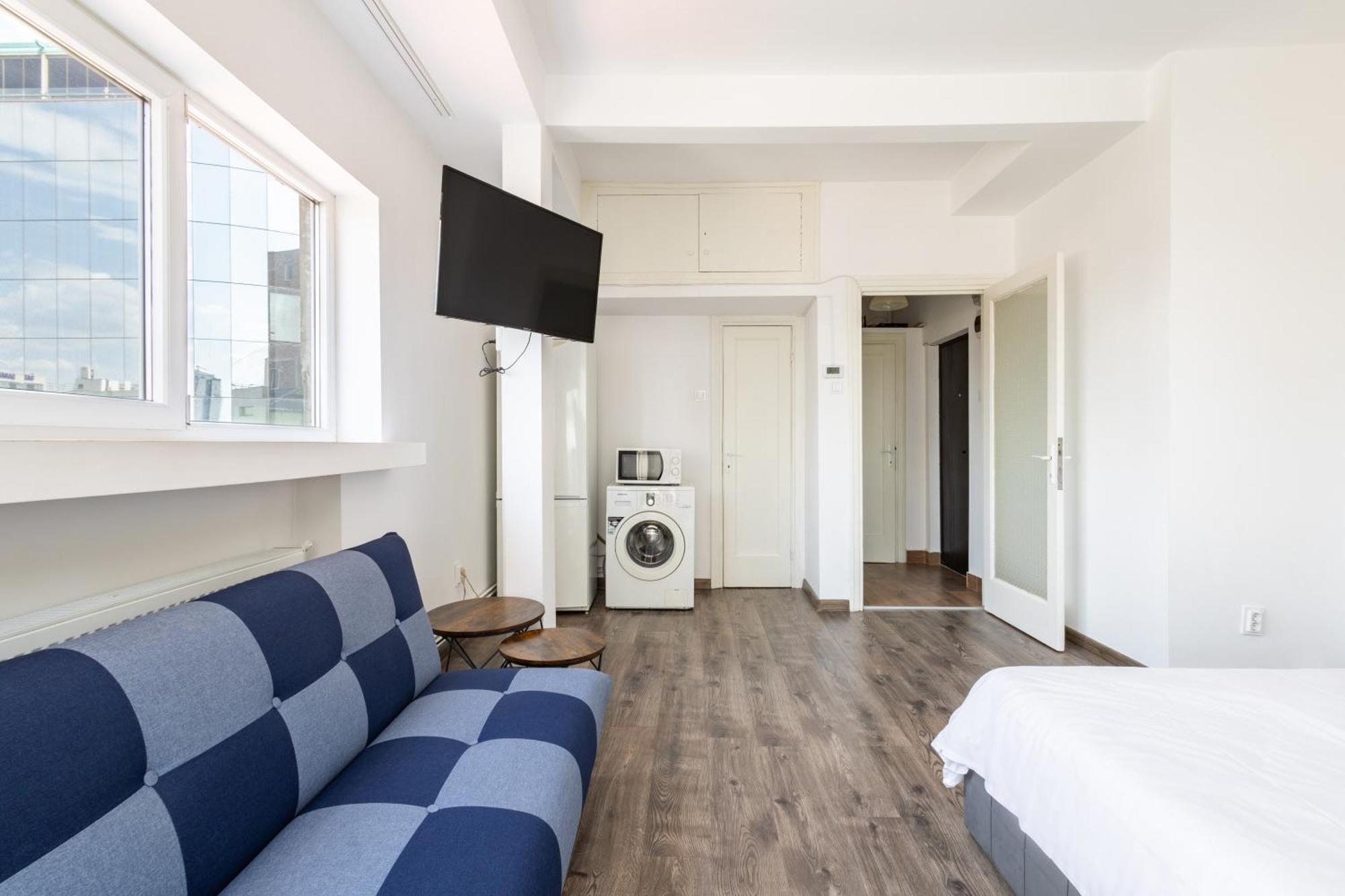 Downtown Victoria Apartments By Citybookings Bukarest Eksteriør billede