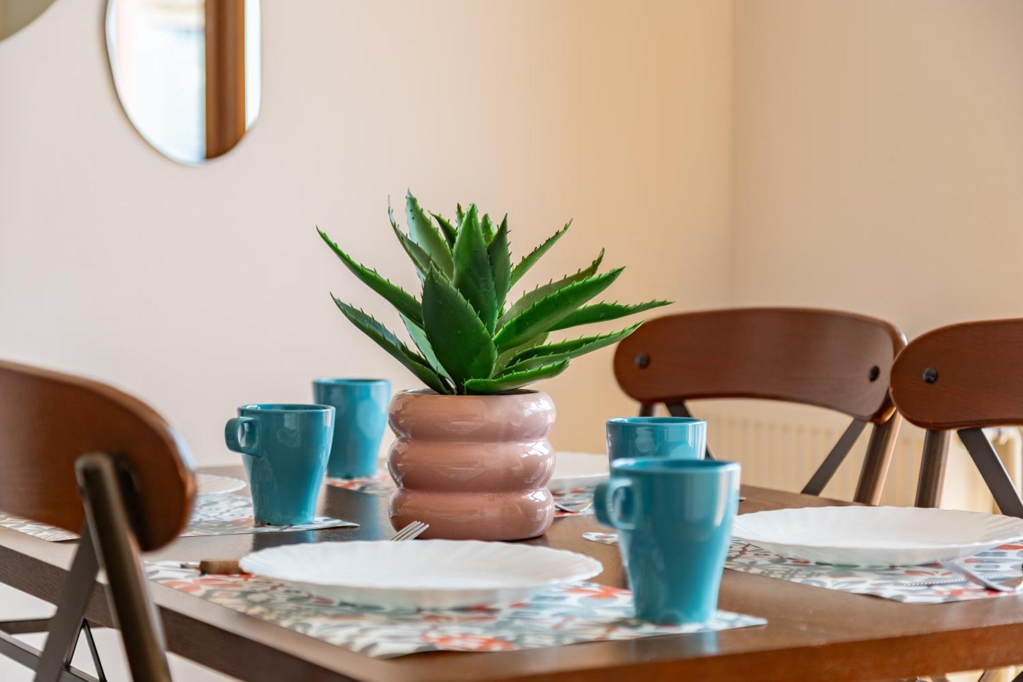 Downtown Victoria Apartments By Citybookings Bukarest Værelse billede